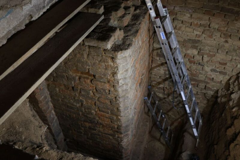 Szenzációs felfedezés! Egy eddig rejtve maradt szobát fedeztek fel, a lengyel poznańi múzeum alagsorában!