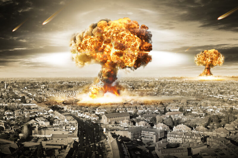 Túlélne az emberiség egy atomháborút? Ezt nehéz pontosan megmondani, de a jelenleg ismert világnak biztosan vége lenne örökre!